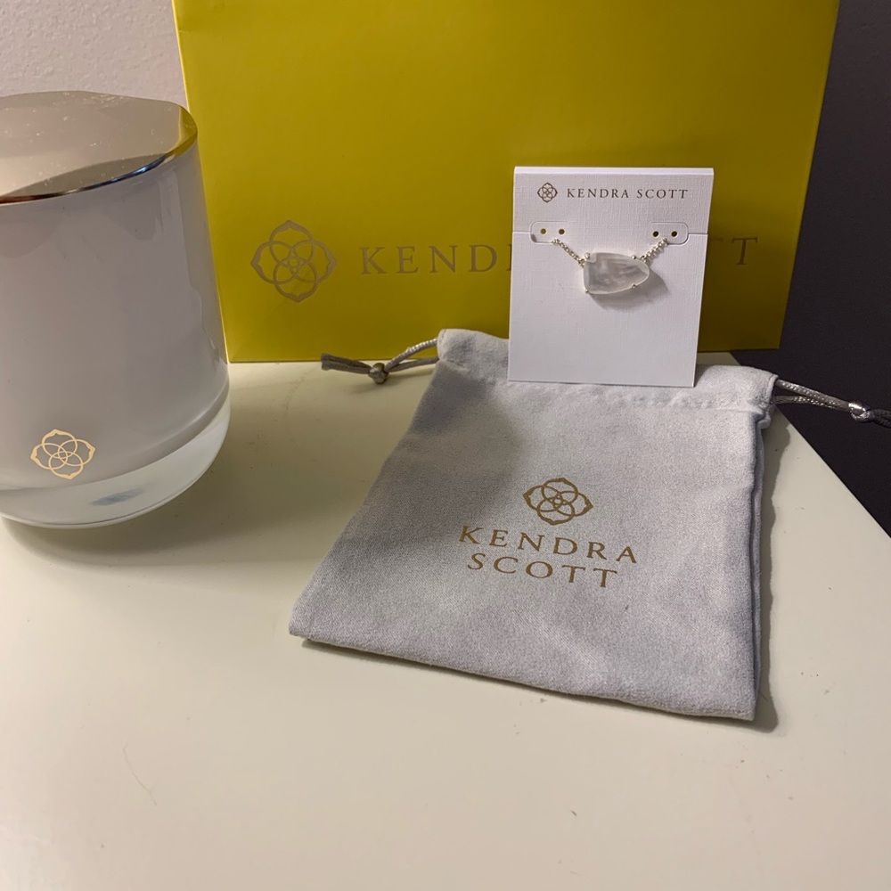 Kendra Scott Isla Necklace